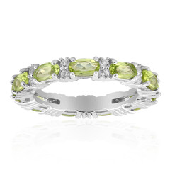 Anillo en plata con Peridoto de Birmania