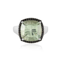 Anillo en plata con Amatista verde