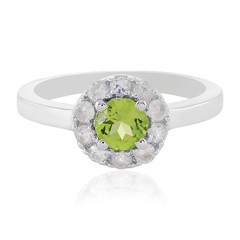 Anillo en plata con Peridoto de Arizona