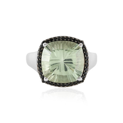 Anillo en plata con Amatista verde