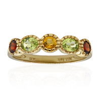 Anillo en plata con Peridoto