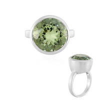 Anillo en plata con Amatista verde