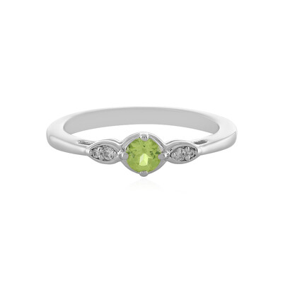 Anillo en plata con Peridoto de Arizona