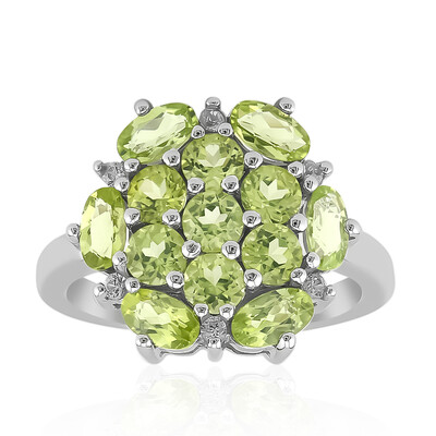 Anillo en plata con Peridoto de Birmania