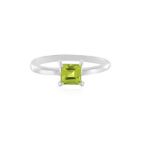 Anillo en plata con Peridoto de Arizona