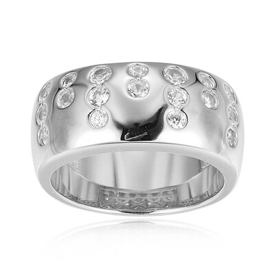 Anillo en plata con Zircón