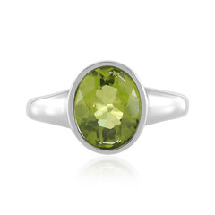 Anillo en plata con Peridoto