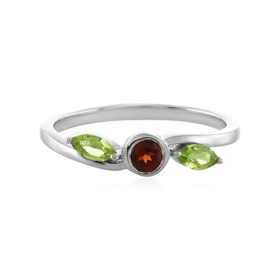 Anillo en plata con Peridoto