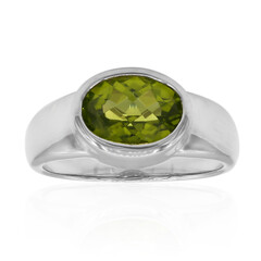 Anillo en plata con Peridoto