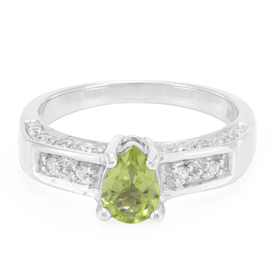 Anillo en plata con Peridoto de Manchú