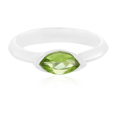 Anillo en plata con Peridoto