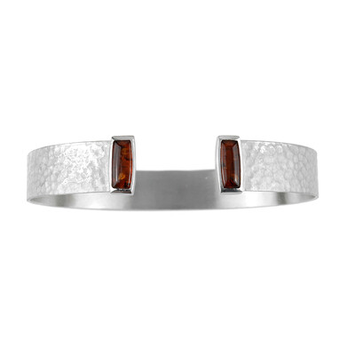 Brazalete en plata con Ámbar báltico (dagen)