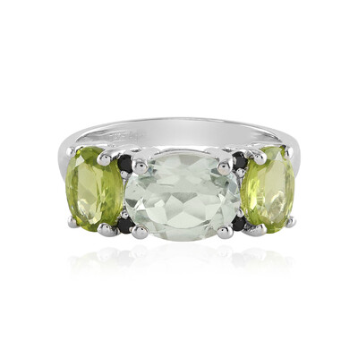 Anillo en plata con Amatista verde