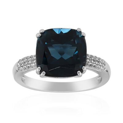 Anillo en plata con Topacio azul de Londres