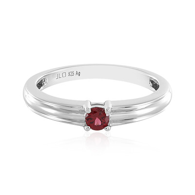 Anillo en plata con Espinela roja noble