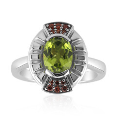 Anillo en plata con Peridoto de Jilin (Remy Rotenier)