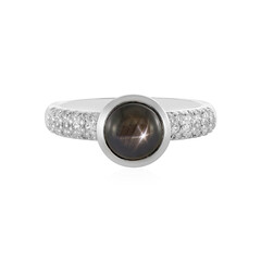 Anillo en plata con Zafiro estrella negra