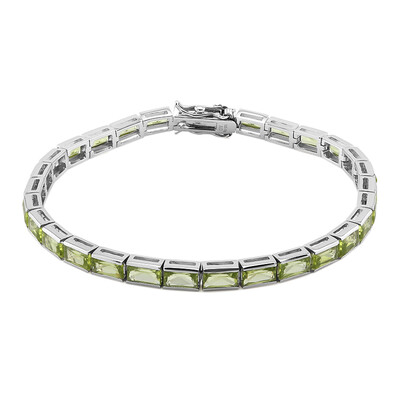 Brazalete en plata con Peridoto de Birmania