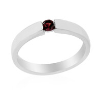 Anillo en plata con Espinela roja noble