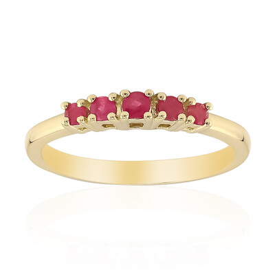 Anillo en oro con Berilo rojo