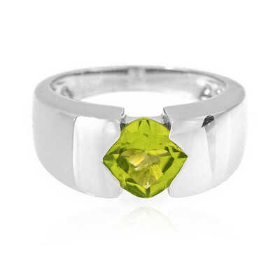 Anillo en plata con Peridoto