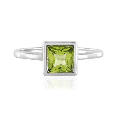 Anillo en plata con Peridoto