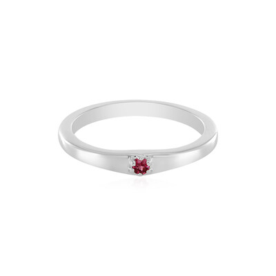 Anillo en plata con Espinela rosa