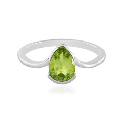 Anillo en plata con Peridoto