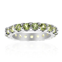 Anillo en plata con Peridoto de Birmania