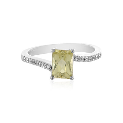 Anillo en plata con Cuncita amarillo canario