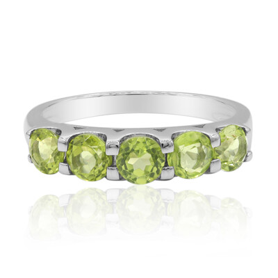 Anillo en plata con Peridoto