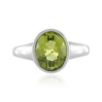 Anillo en plata con Peridoto