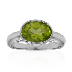 Anillo en plata con Peridoto