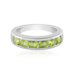 Anillo en plata con Peridoto