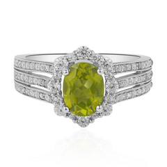 Anillo en plata con Peridoto de Arizona