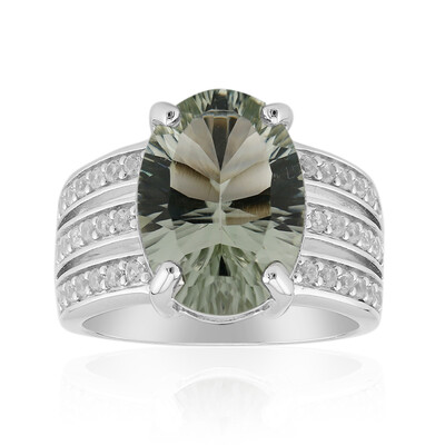 Anillo en plata con Amatista verde