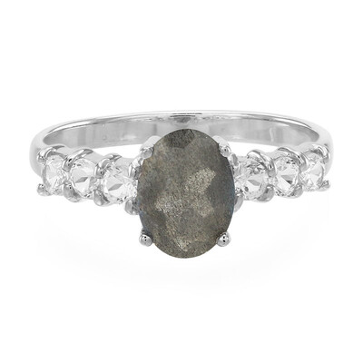 Anillo en plata con Labradorita