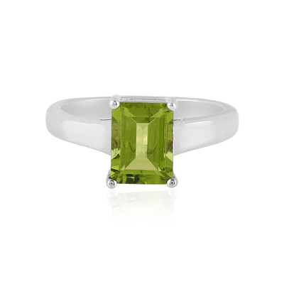 Anillo en plata con Peridoto