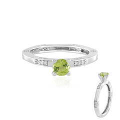 Anillo en plata con Peridoto